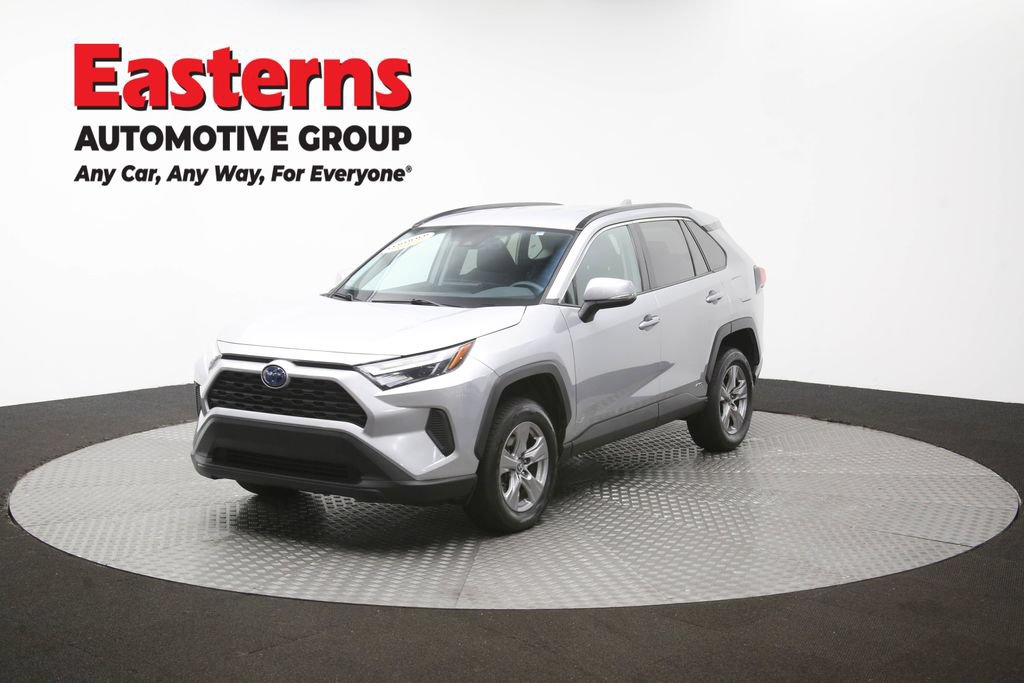 Used 2024 Toyota RAV4 XLE AWD/4WD image 53
