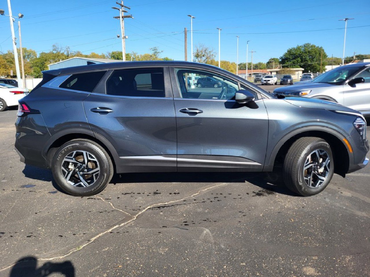 Used 2024 Kia Sportage LX image 23