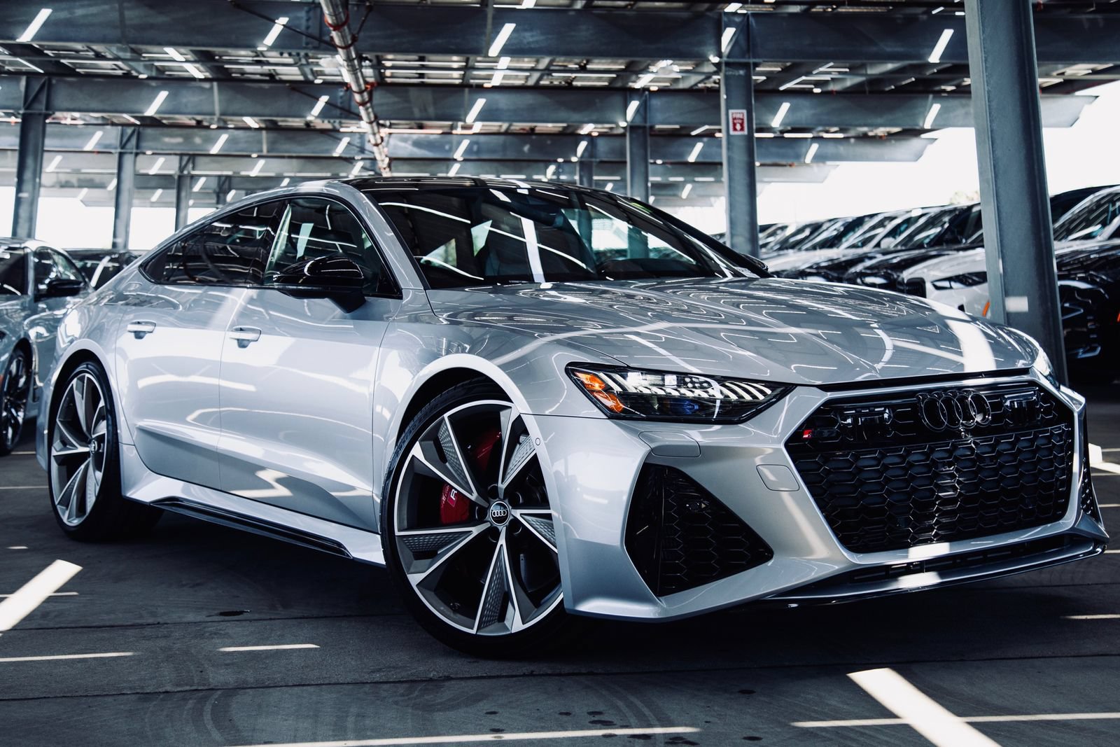 Used 2021 Audi RS 7 Sportback w/ Black Optic Package AWD/4WD image 3