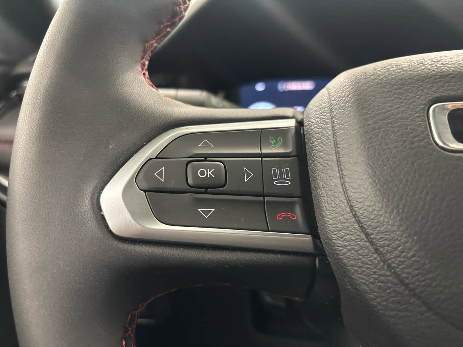 Used 2024 Jeep Compass Trailhawk w/ Trailhawk Elite Group image 23