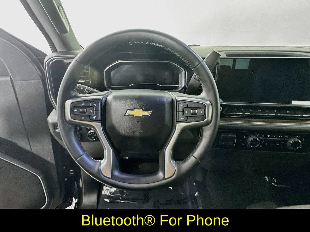 Used 2023 Chevrolet Silverado 1500 LT w/ Safety Package AWD/4WD image 16