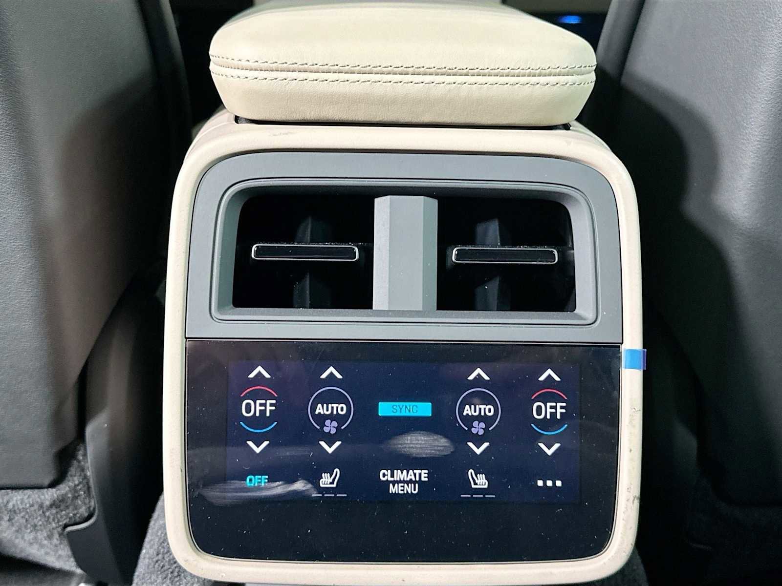 New 2025 Porsche Taycan 4S image 24