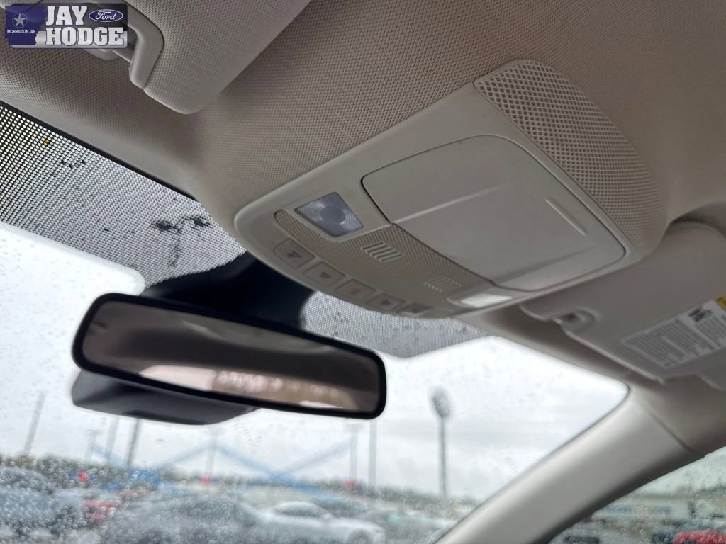 Used 2021 Ford Edge Titanium image 24