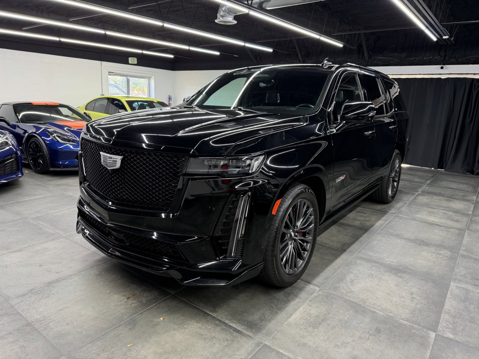 Used 2023 Cadillac Escalade V w/ LPO, ONYX Package