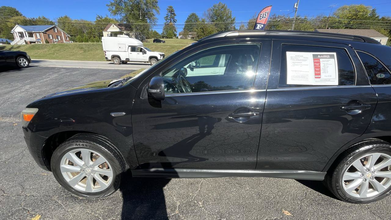 Used 2015 Mitsubishi Outlander Sport GT AWD/4WD image 3