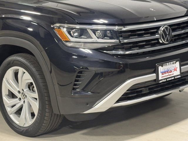 Used 2023 Volkswagen Atlas SE AWD/4WD image 3