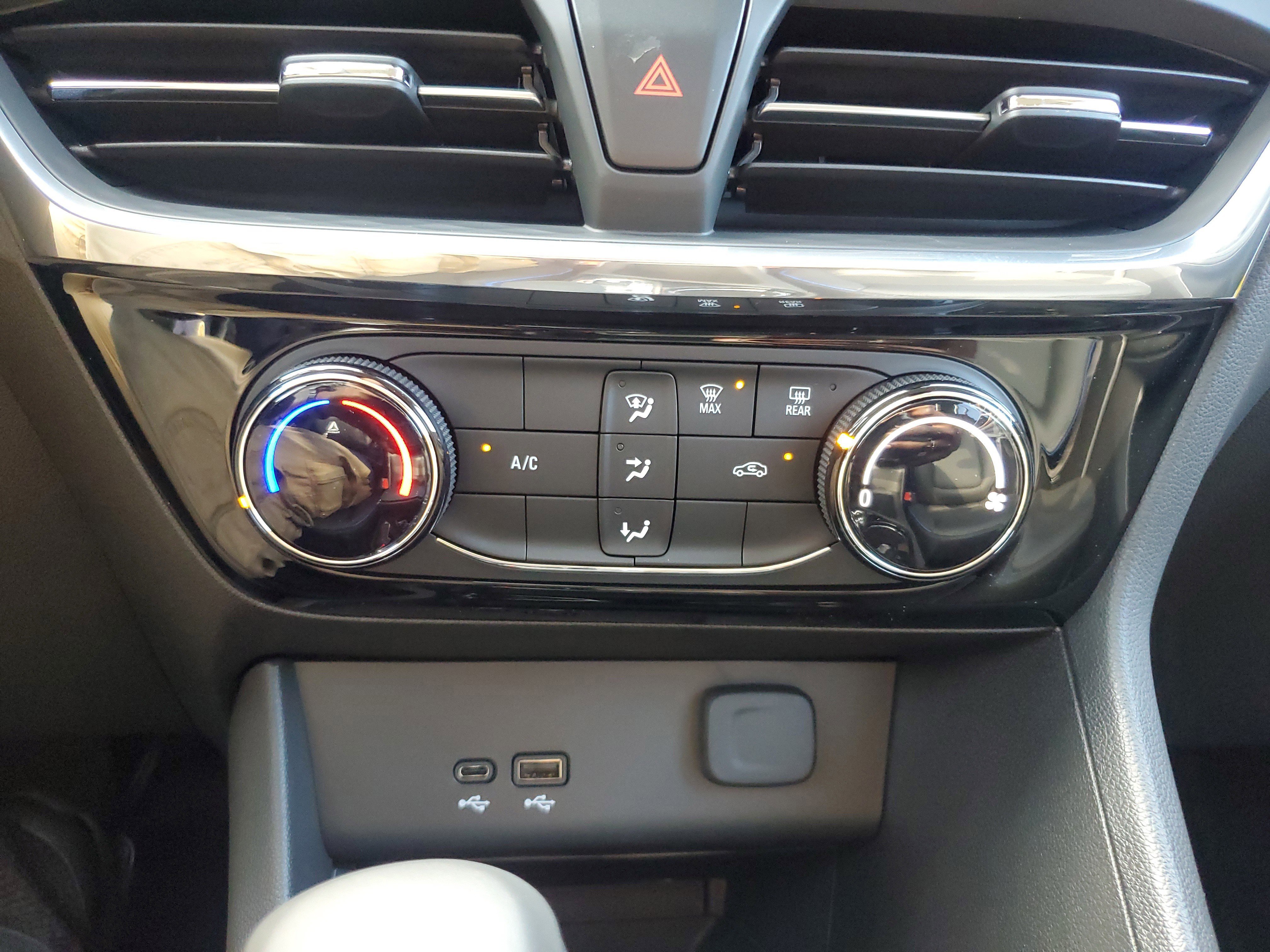 New 2026 Buick Encore GX Sport Touring image 25