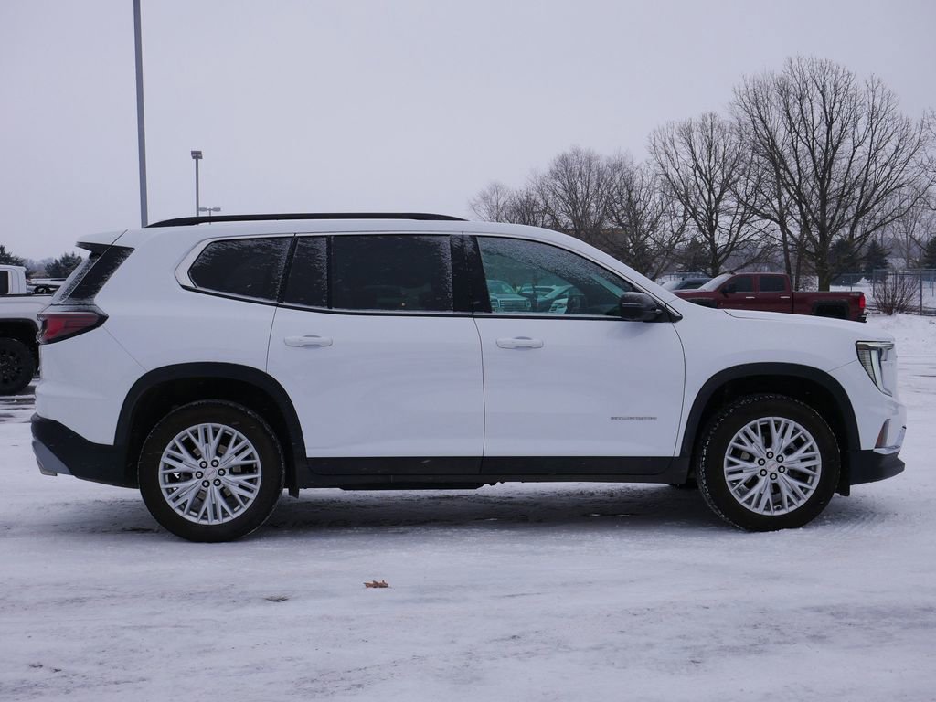 Used 2025 GMC Acadia Elevation w/ Elevation Premium Package image 8