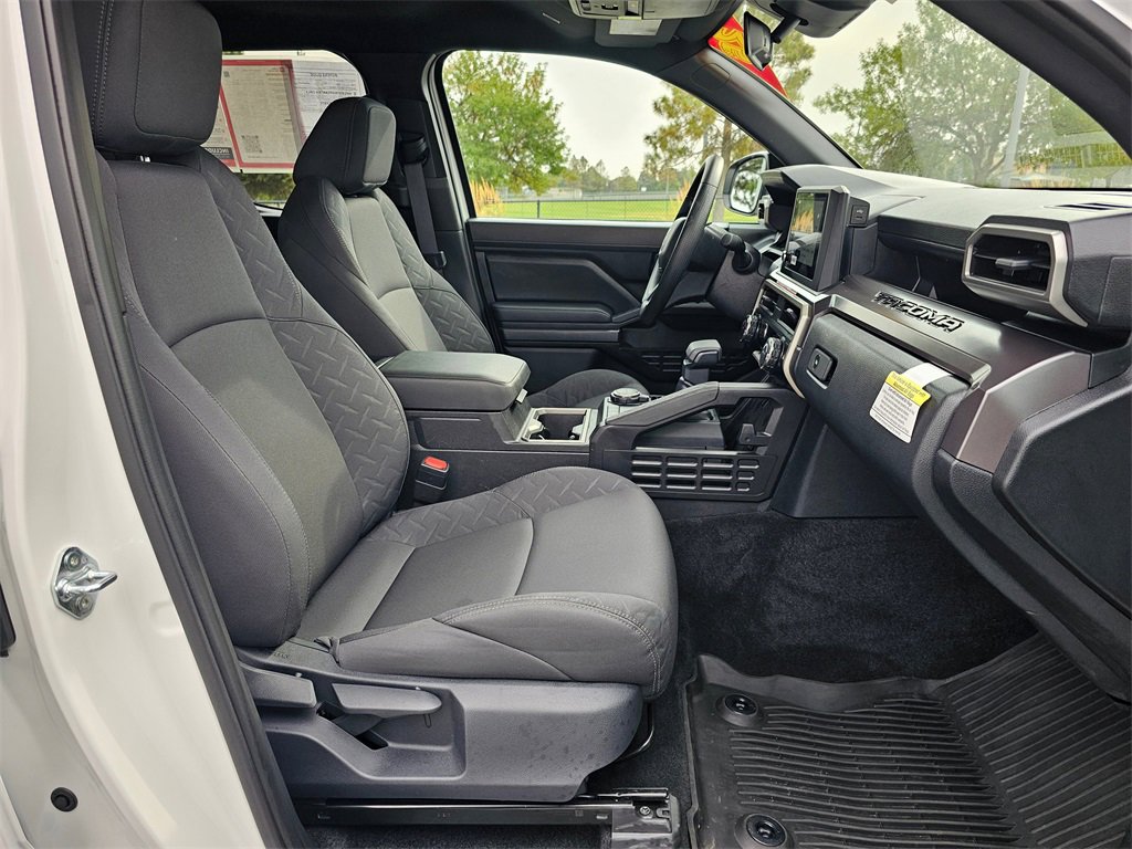 Used 2025 Toyota Tacoma SR5 image 9