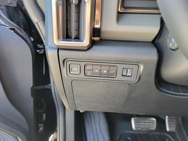 New 2025 GMC Hummer EV 3X w/ LPO, Illumination Package image 16