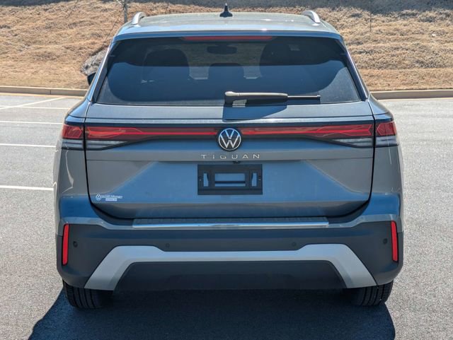 Certified 2025 Volkswagen Tiguan S FWD image 5