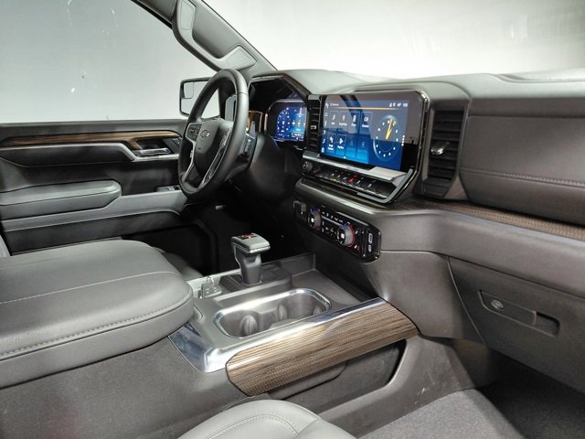 Used 2025 Chevrolet Silverado 1500 RST image 31