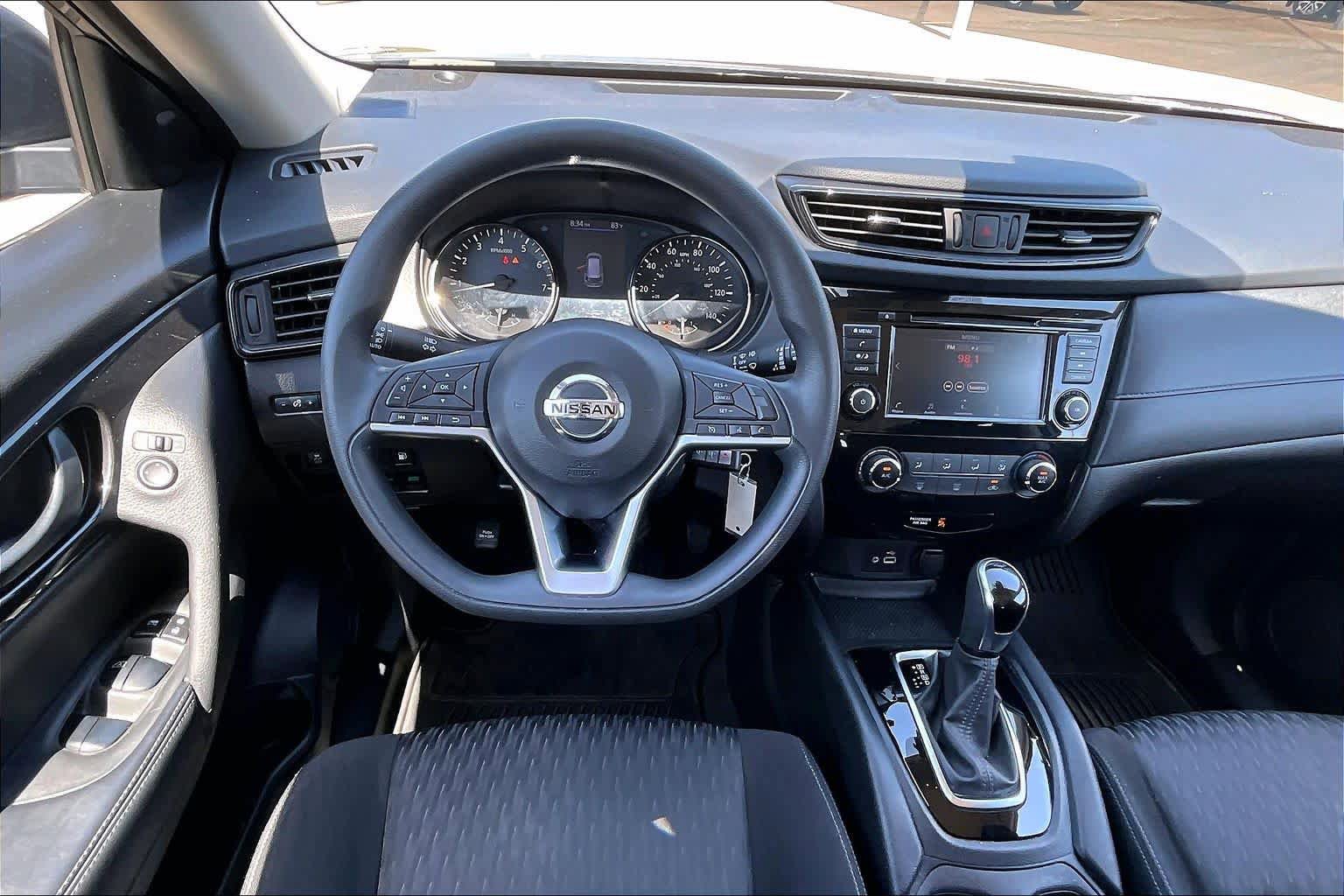 Used 2020 Nissan Rogue S FWD image 6
