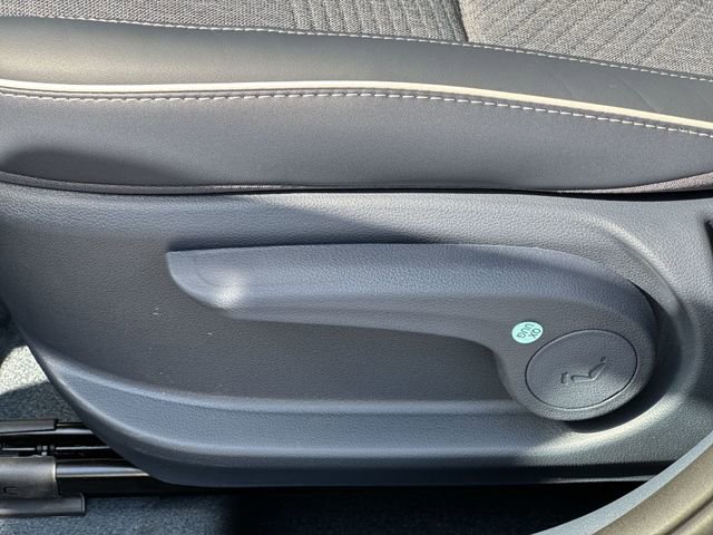 New 2026 Hyundai Venue SEL FWD image 28