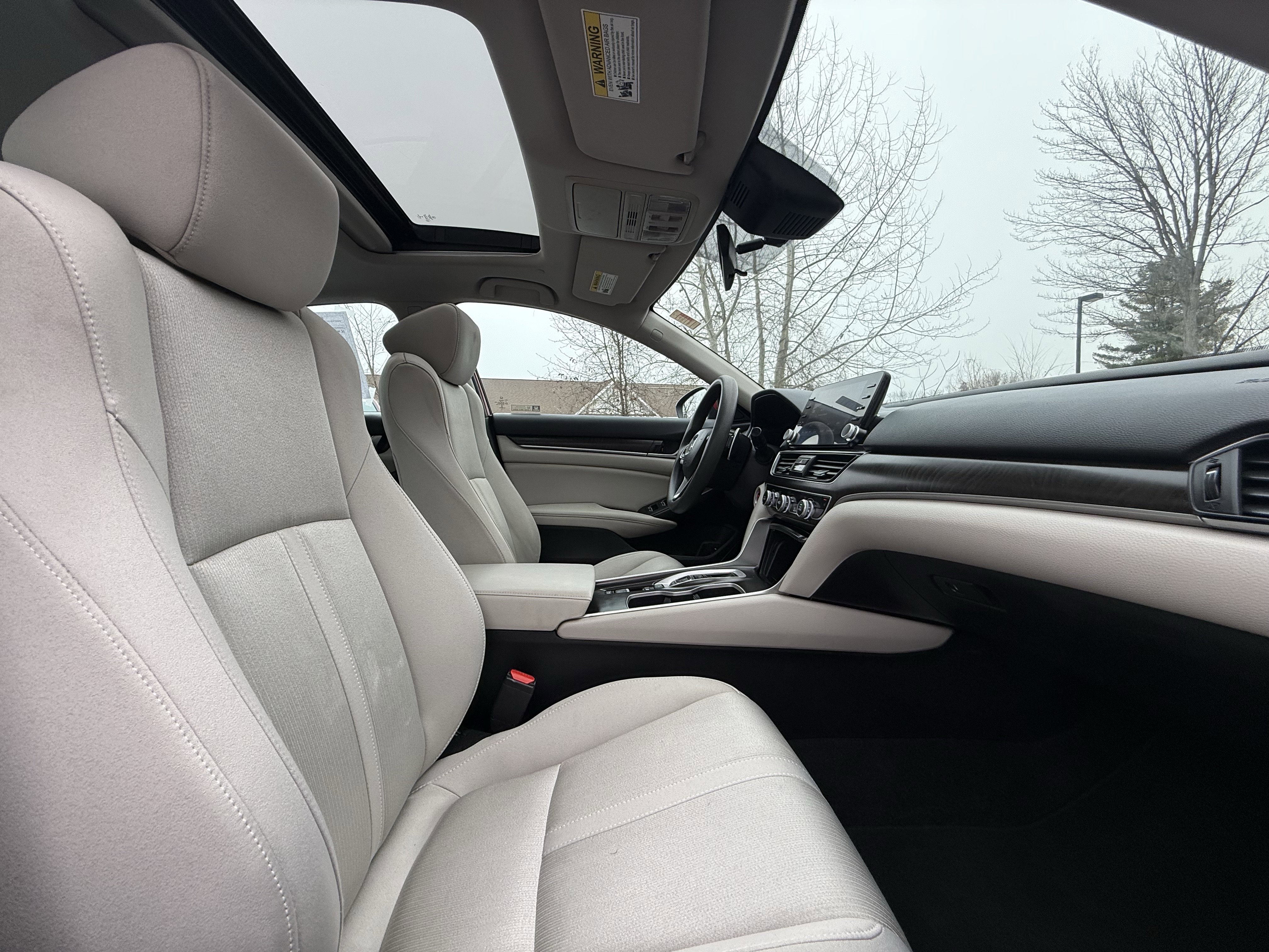 Used 2018 Honda Accord EX image 42