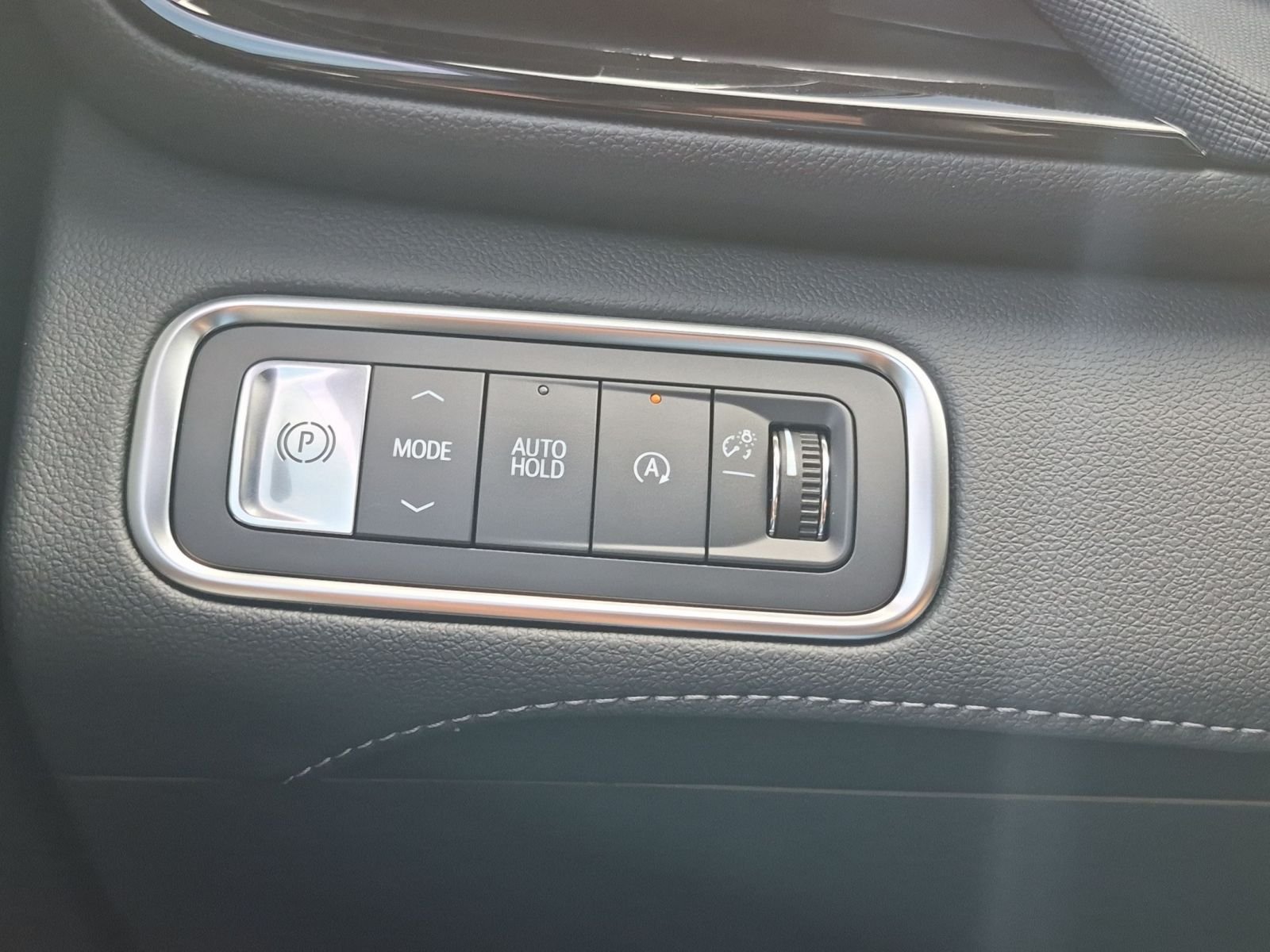 New 2026 Buick Enclave Sport Touring w/ Power Package FWD image 17