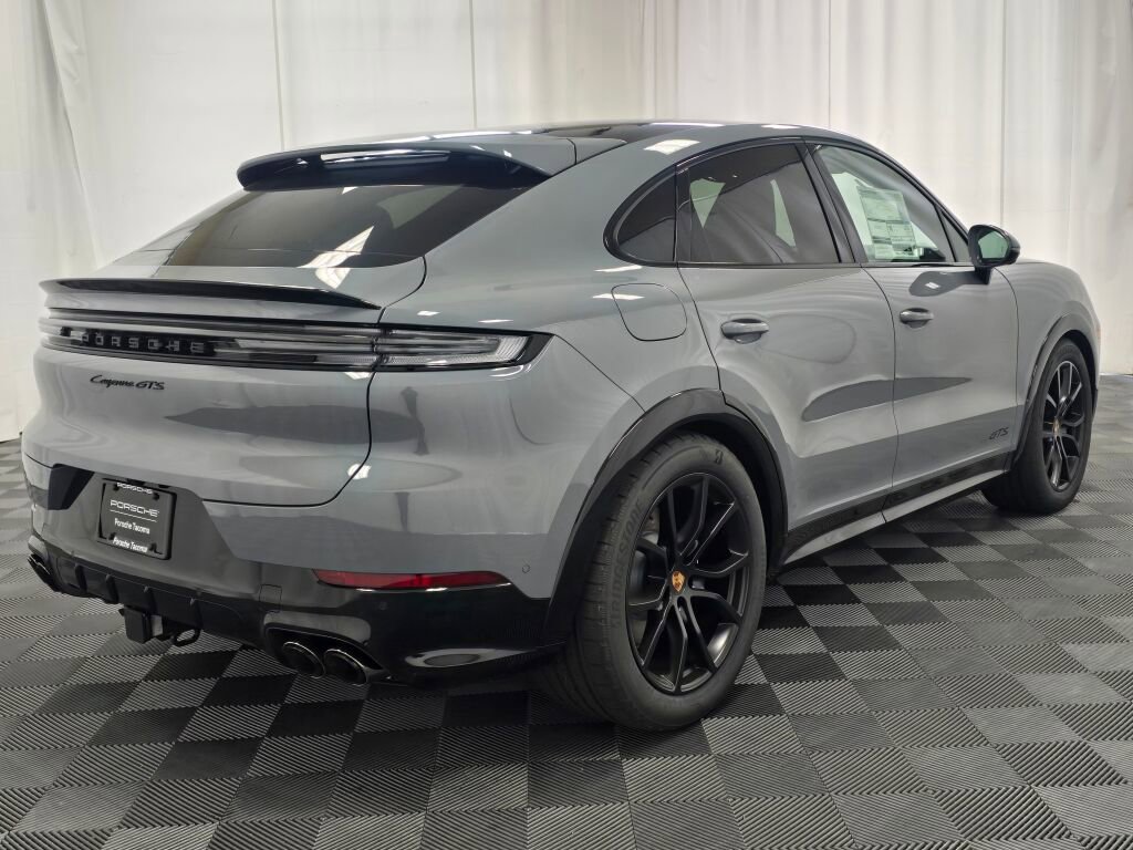 New 2026 Porsche Cayenne GTS image 7