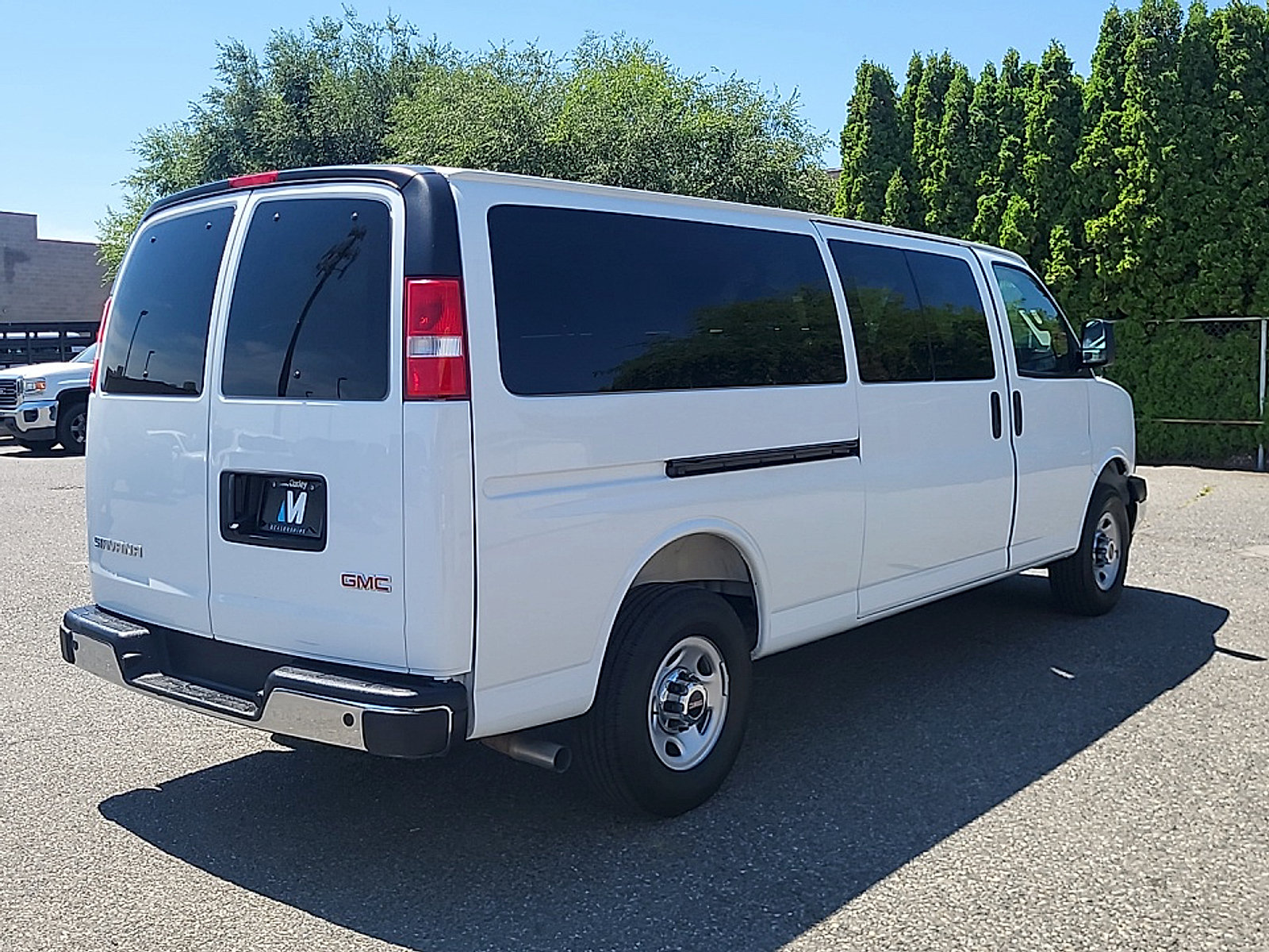 Used 2025 GMC Savana 3500 LT w/ LT Preferred Equipment Group RWD image 7