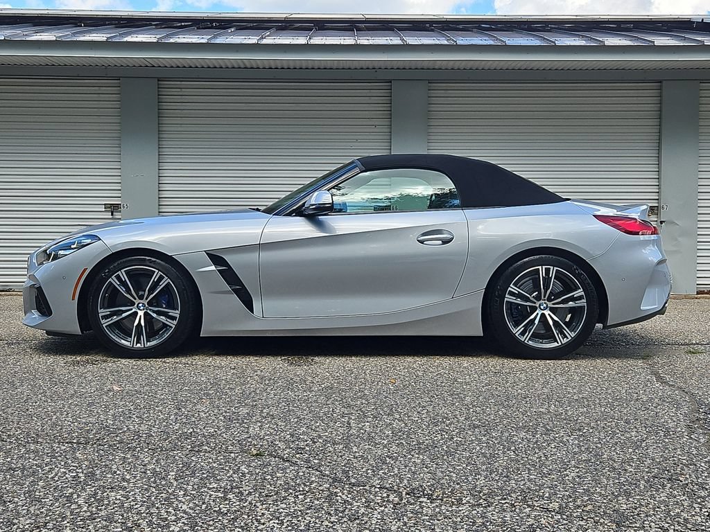 Used 2021 BMW Z4 sDrive30i w/ M Sport Package RWD image 2