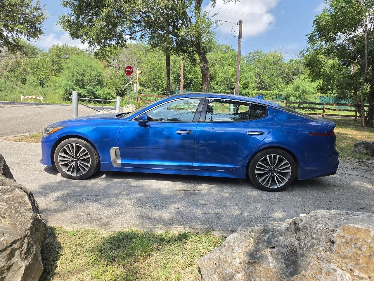 Used 2019 Kia Stinger Premium AWD/4WD image 9