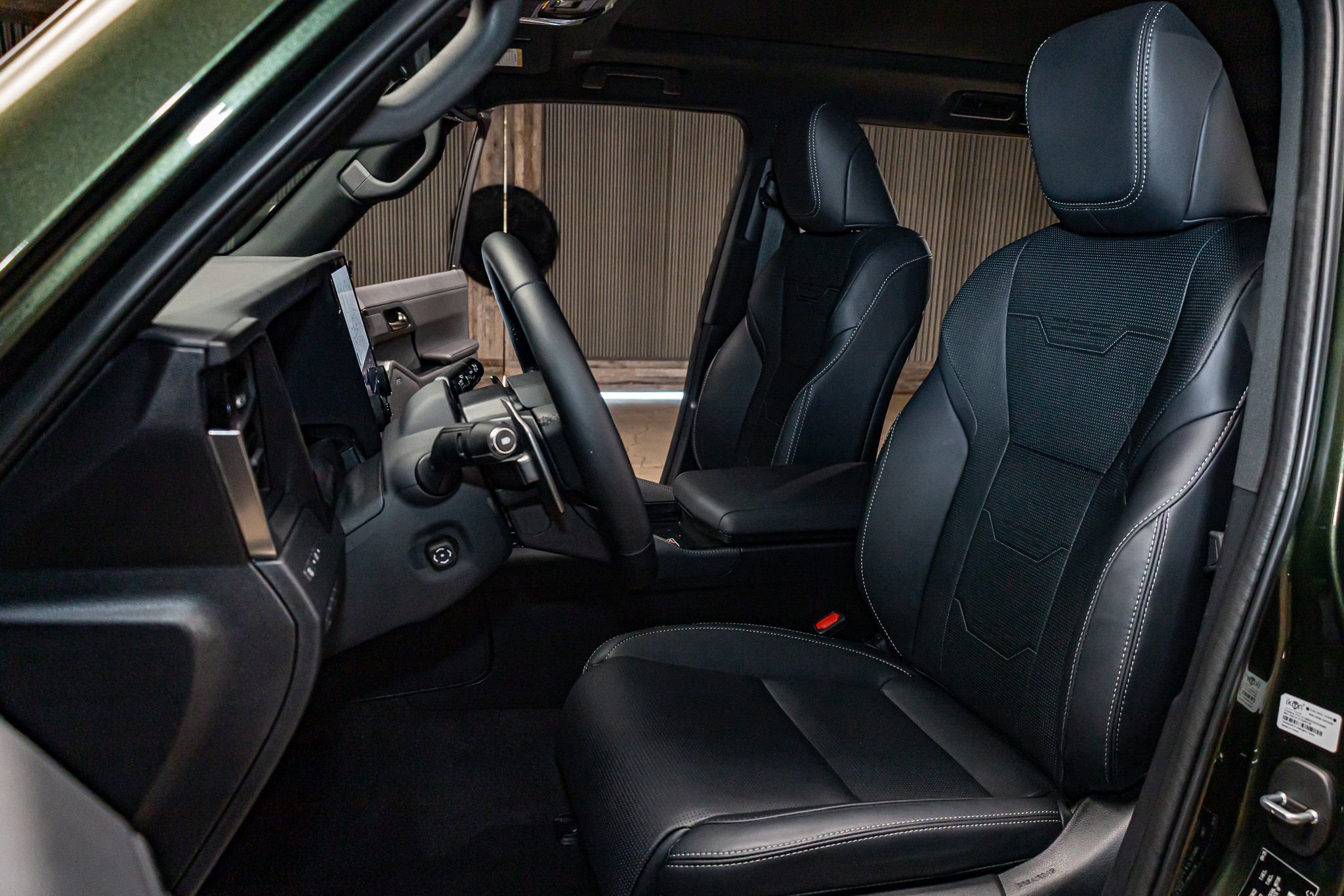 Used 2025 Lexus GX 550 w/ Cold Area Package image 21