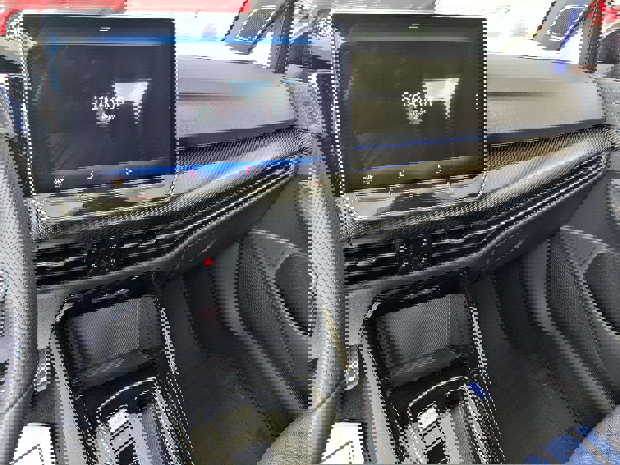 New 2025 Volkswagen Golf R Black Edition image 21