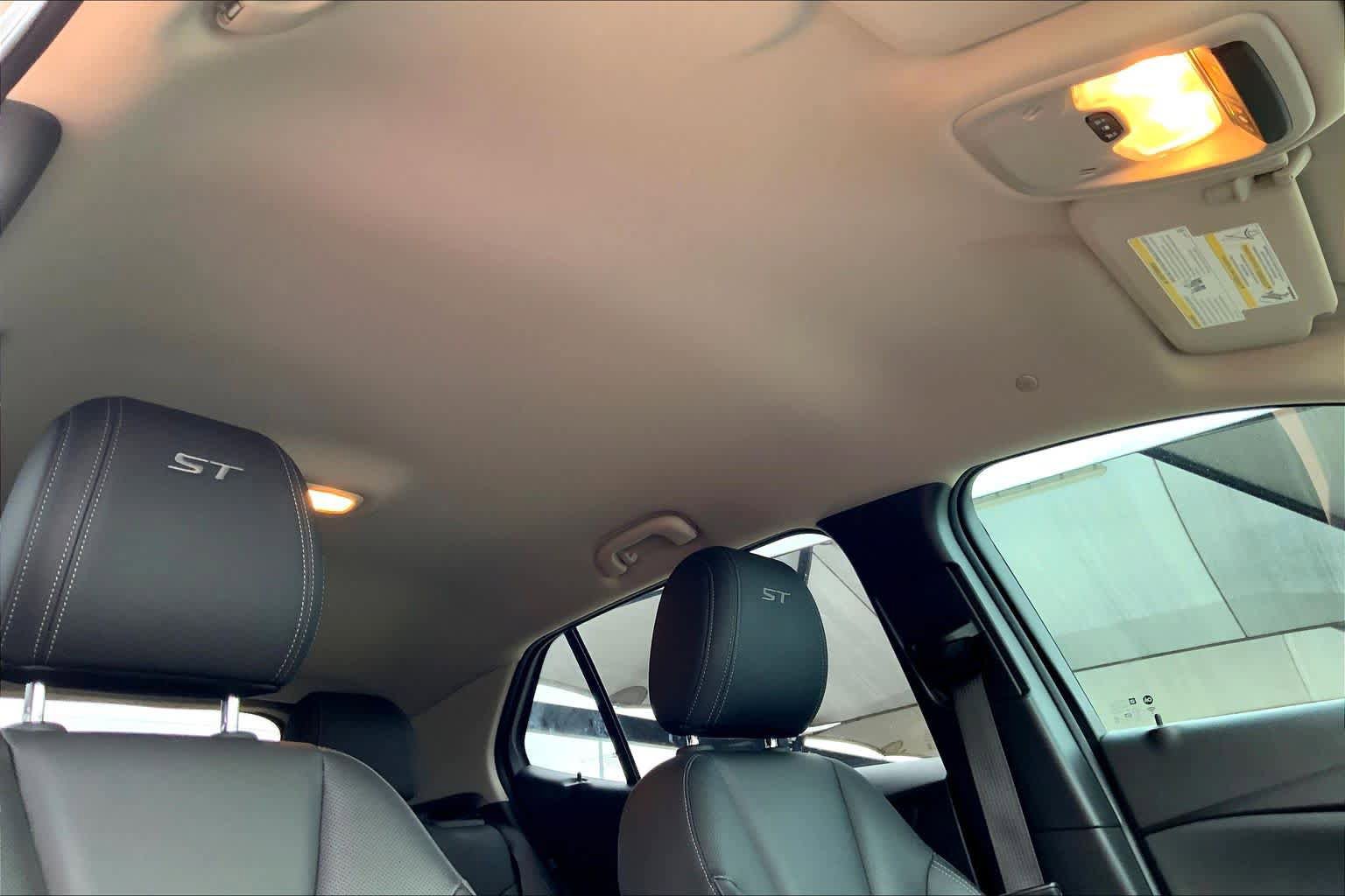 Used 2024 Buick Encore GX Sport Touring w/ Comfort Package image 14