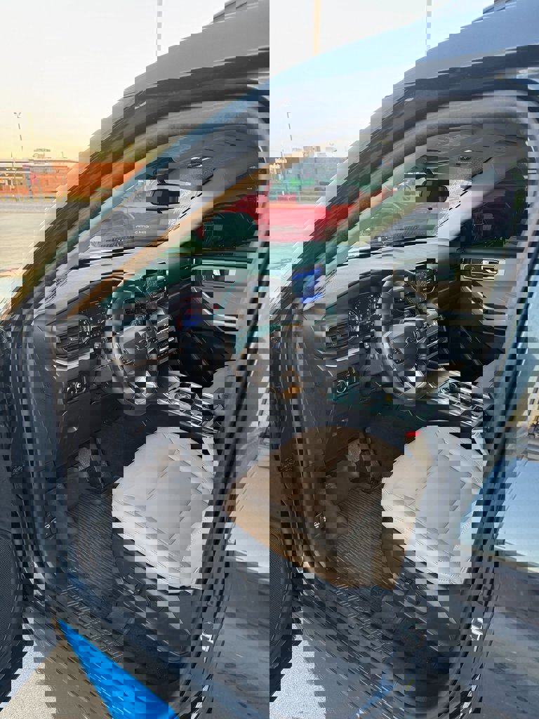 Used 2023 Ford Explorer XLT w/ Equipment Group 202A image 8