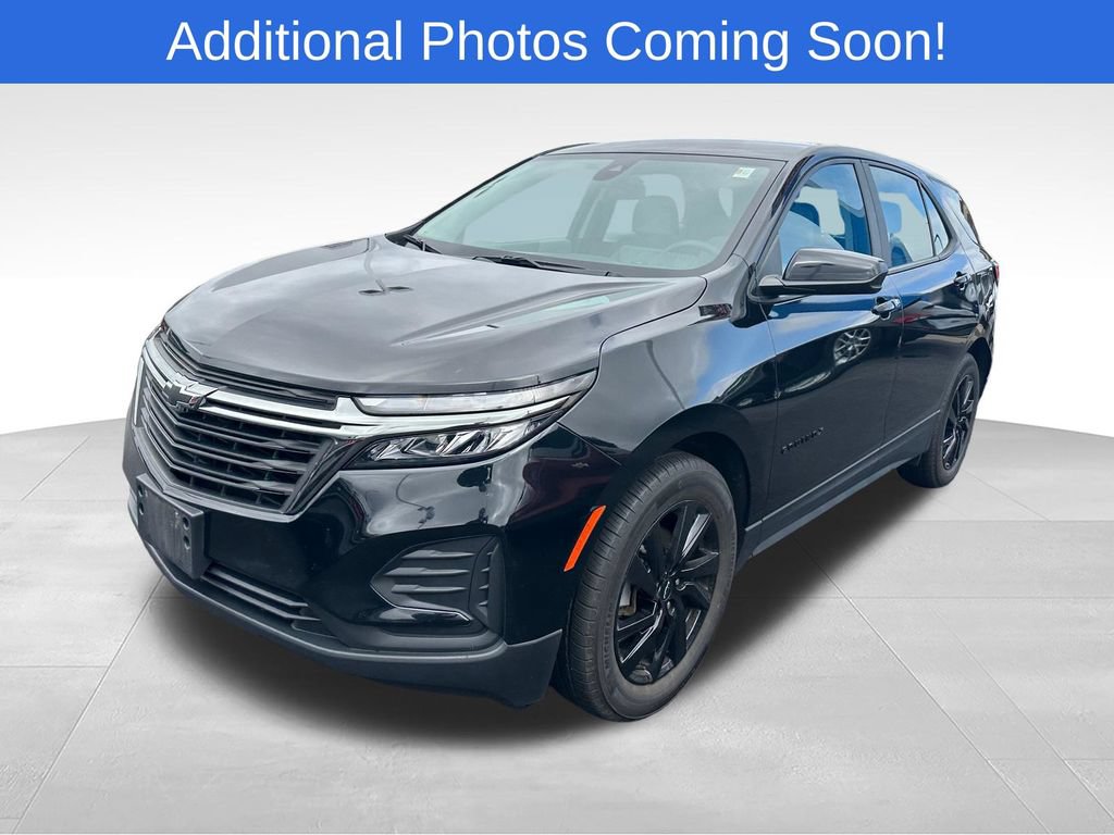 Used 2024 Chevrolet Equinox LS w/ Midnight Edition FWD image 3