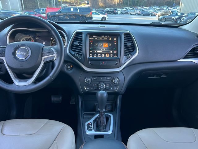 Used 2017 Jeep Cherokee Limited image 15