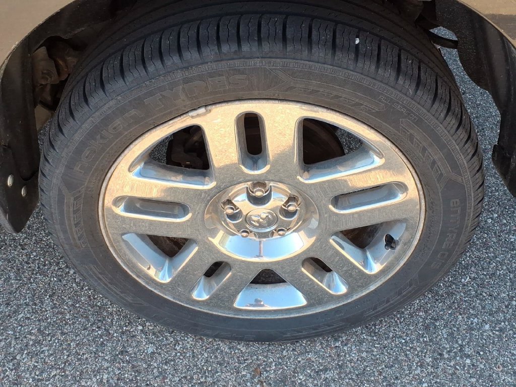 Used 2010 Dodge Nitro Heat AWD/4WD image 8