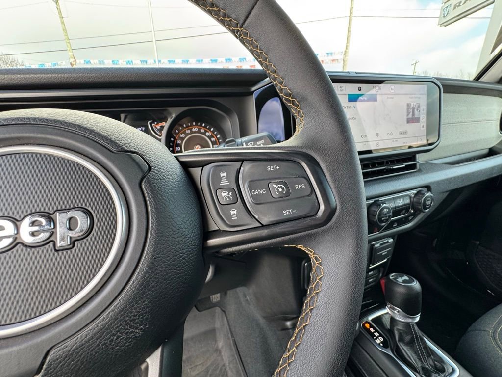Used 2024 Jeep Wrangler Willys image 22