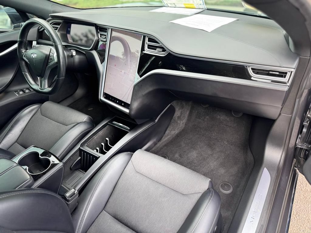 Used 2018 Tesla Model S 75D AWD/4WD image 24