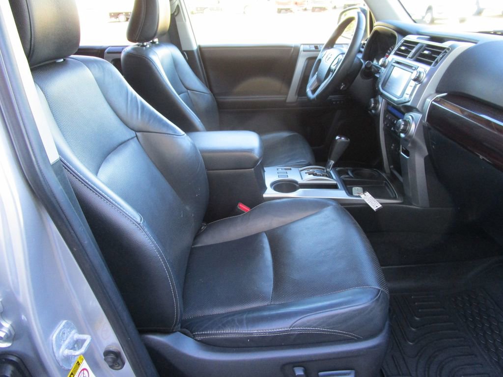 Used 2016 Toyota 4Runner Limited image 27