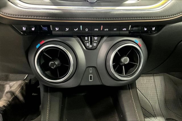 Used 2021 Chevrolet Blazer Premier AWD/4WD image 15