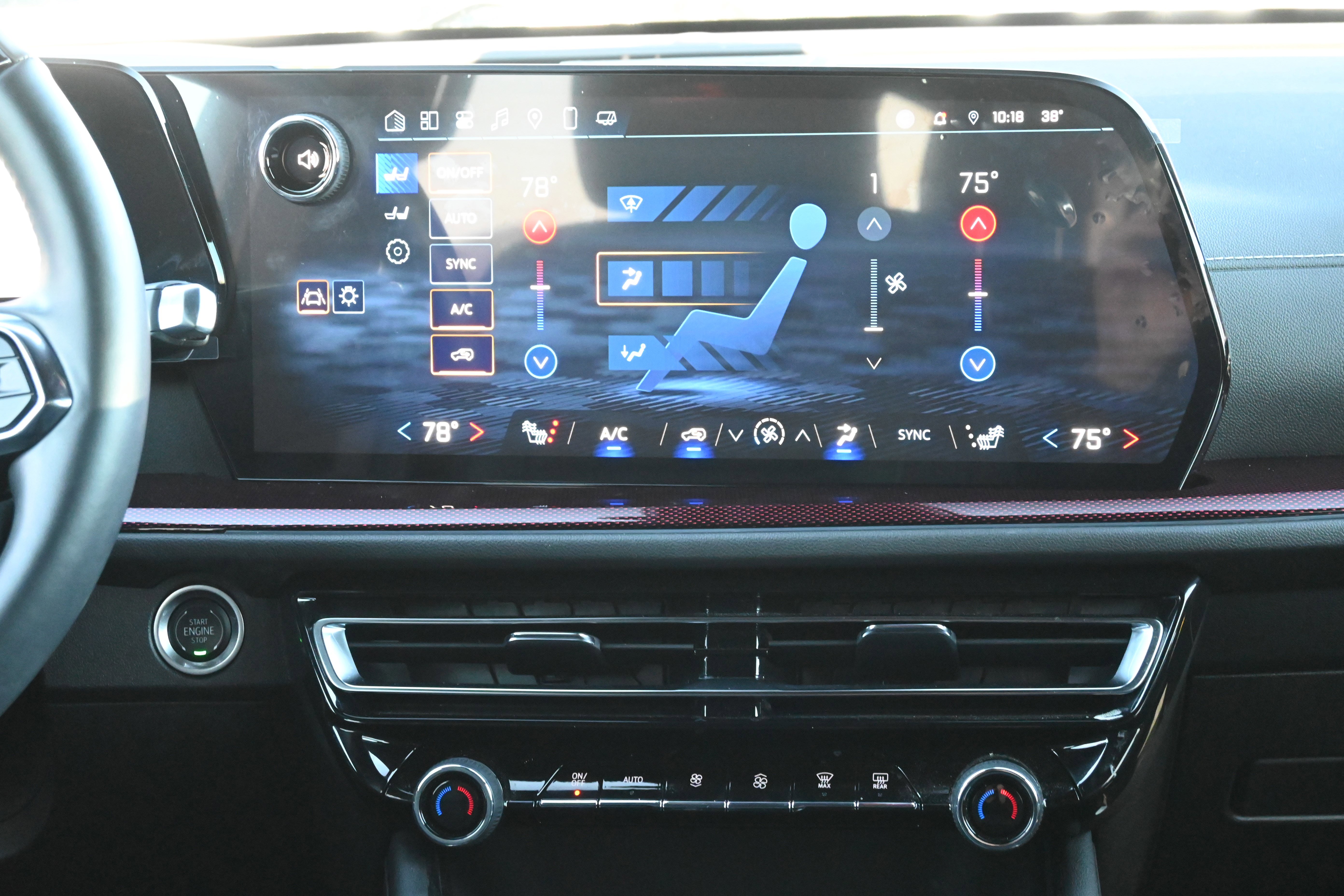 Used 2024 Chevrolet Traverse Z71 w/ Enhanced Driving Package image 5