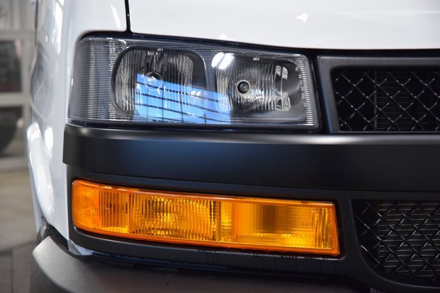 Used 2025 Chevrolet Express 2500 Work Van w/ Communications Package image 7