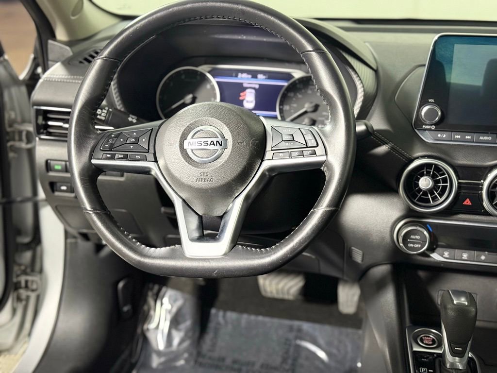 Used 2020 Nissan Sentra SV image 12