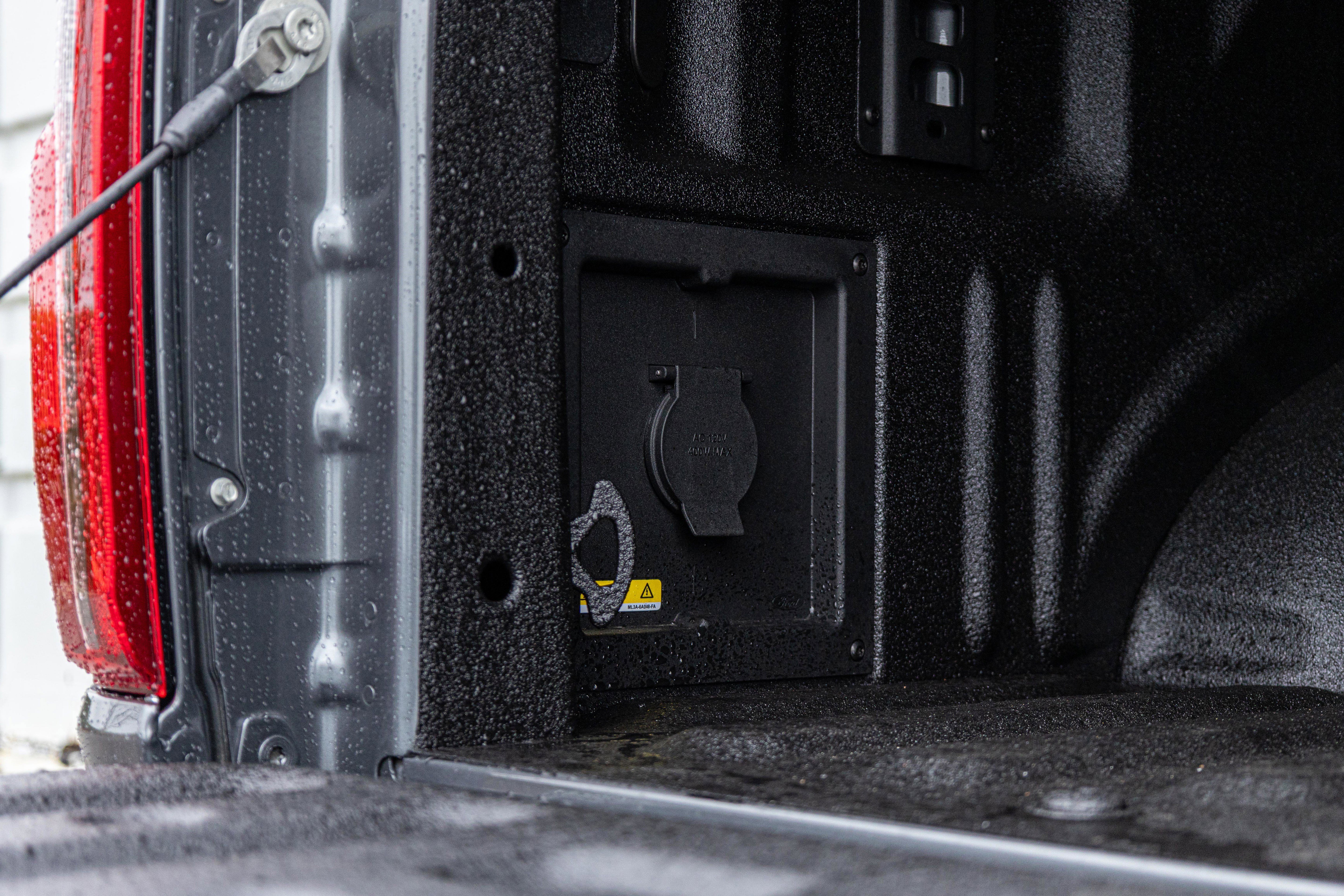 New 2026 Ford F150 XLT w/ Equipment Group 302A MID image 32