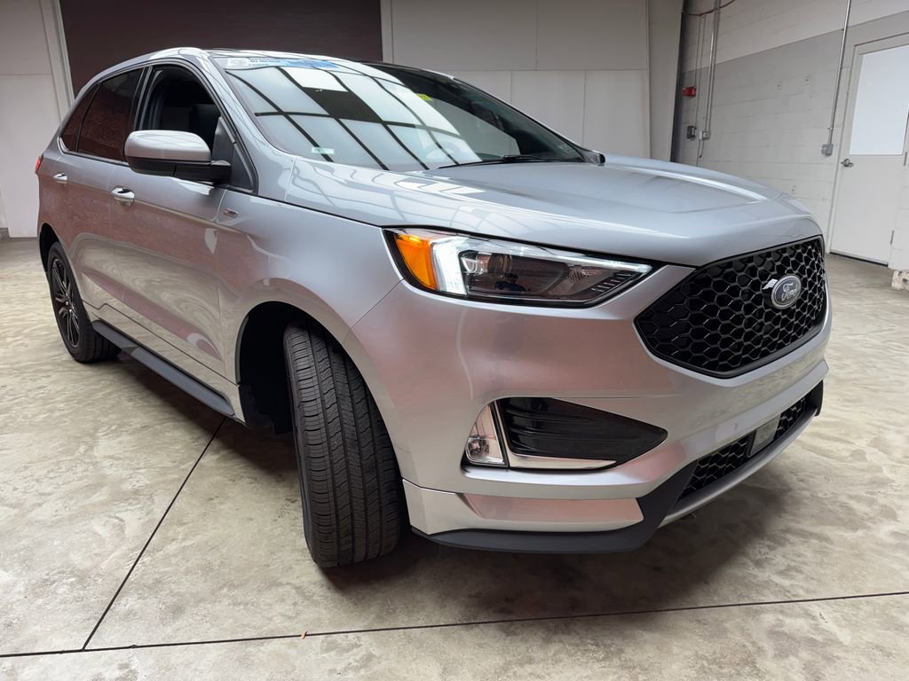 Certified 2023 Ford Edge ST-Line AWD/4WD image 6