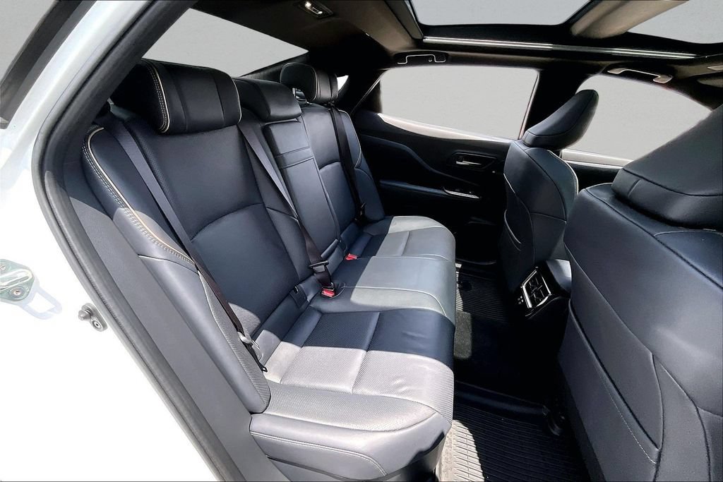 Certified 2025 Toyota Crown Platinum AWD/4WD image 28