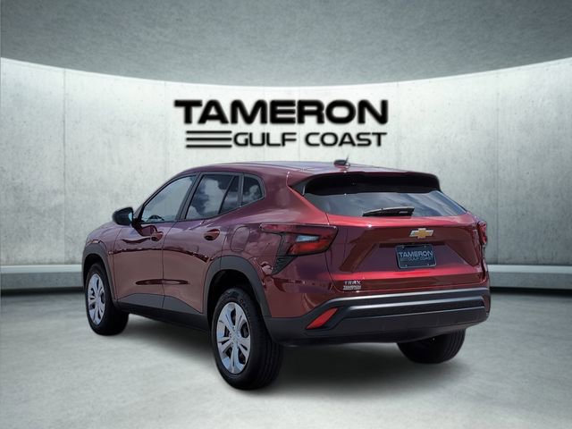 Used 2024 Chevrolet Trax LS image 3