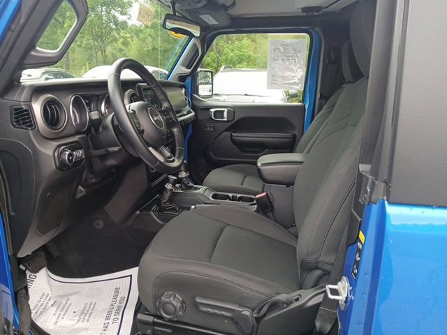 Used 2021 Jeep Wrangler Sport AWD/4WD image 15