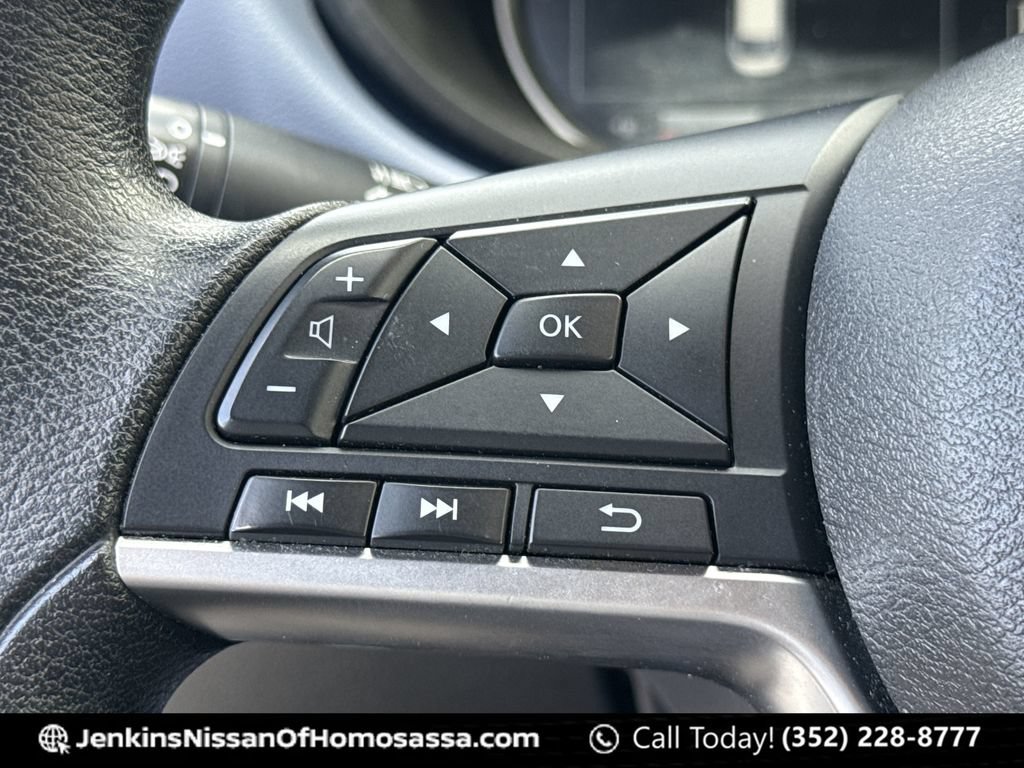 Certified 2023 Nissan Versa SV FWD image 39