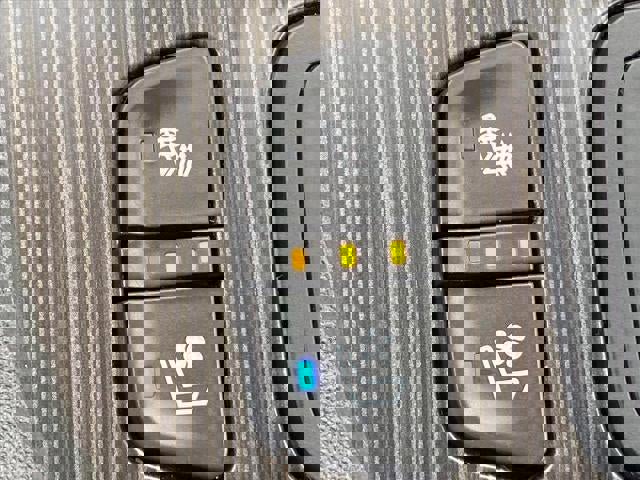 Certified 2022 GMC Acadia SLT w/ Technology Package image 19