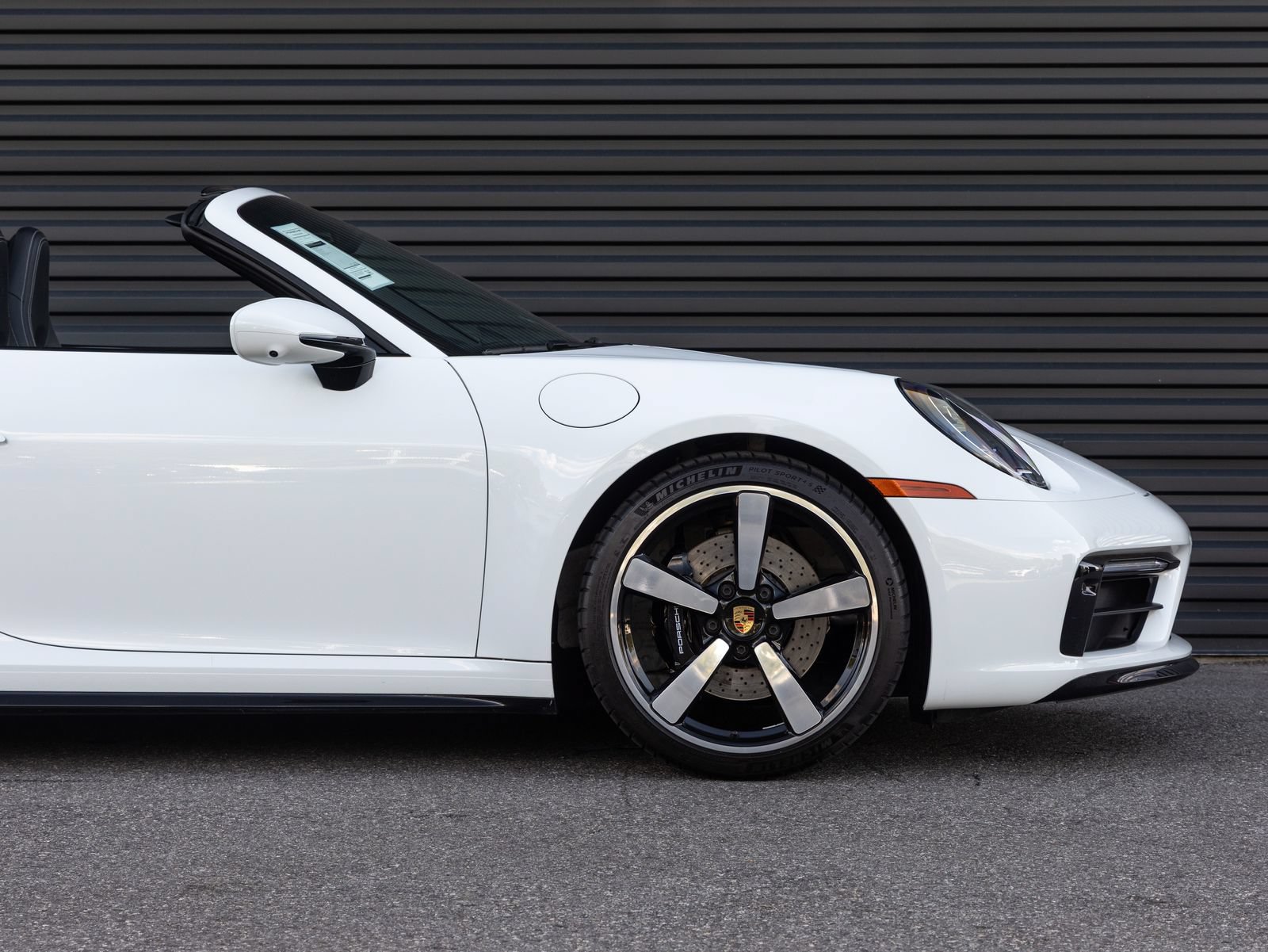 Certified 2024 Porsche 911 Targa 4S AWD/4WD image 10