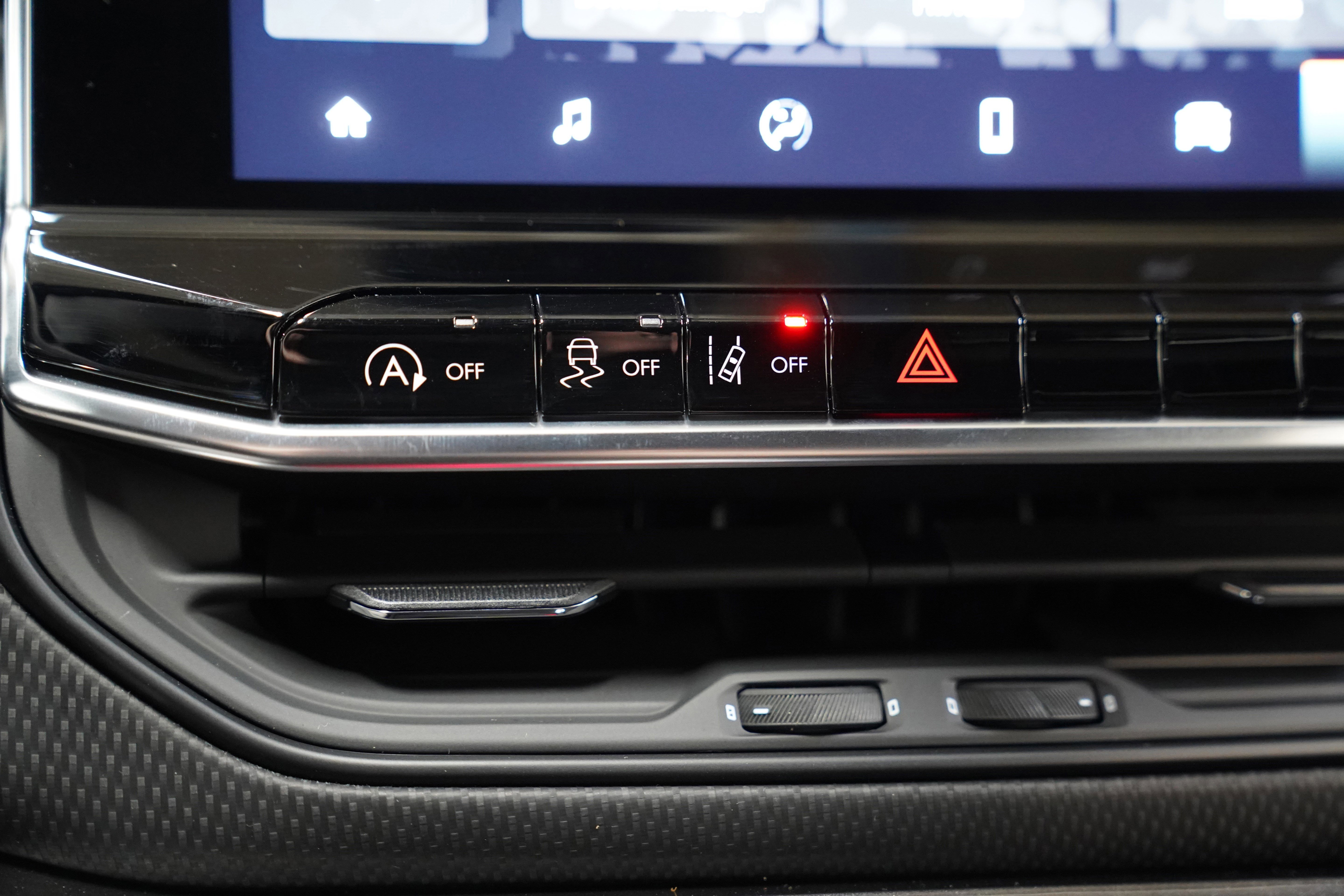 New 2026 Jeep Compass Latitude image 27