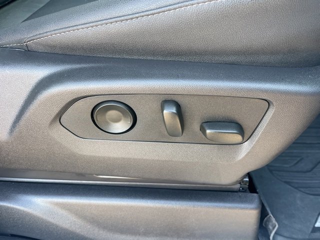 Used 2025 GMC Sierra 1500 SLT w/ SLT Premium Plus Package image 55