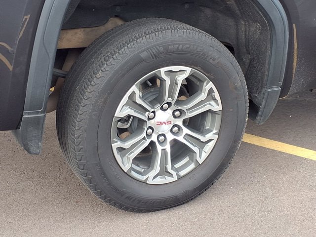 Used 2025 GMC Sierra 1500 SLT AWD/4WD image 27
