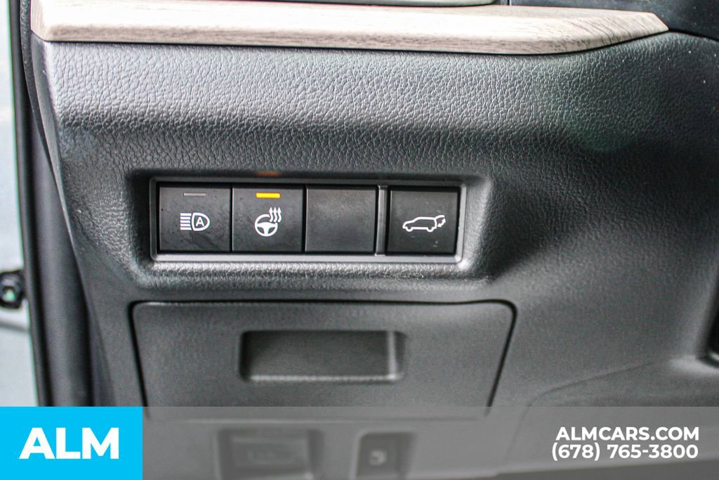 Used 2024 Toyota Grand Highlander AWD image 33